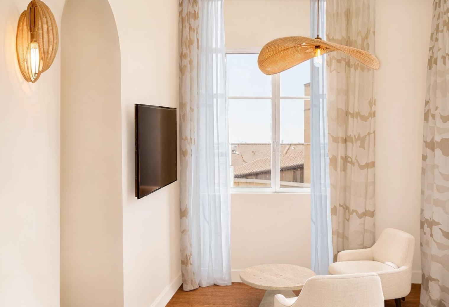 Traditional Room 1 or