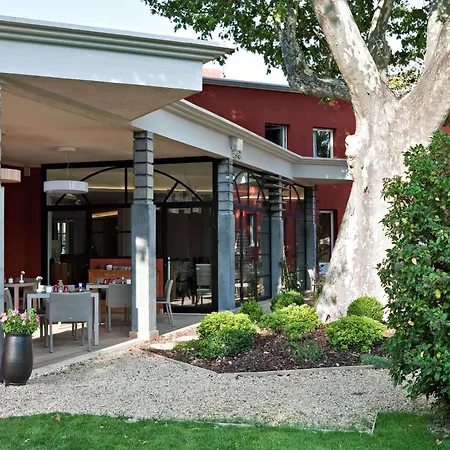 Best Western Plus Le Lavarin-2